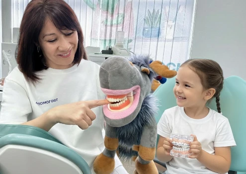 Первый визит ребенка к стоматологу в клинике «блеск» Новосибирск адаптация.